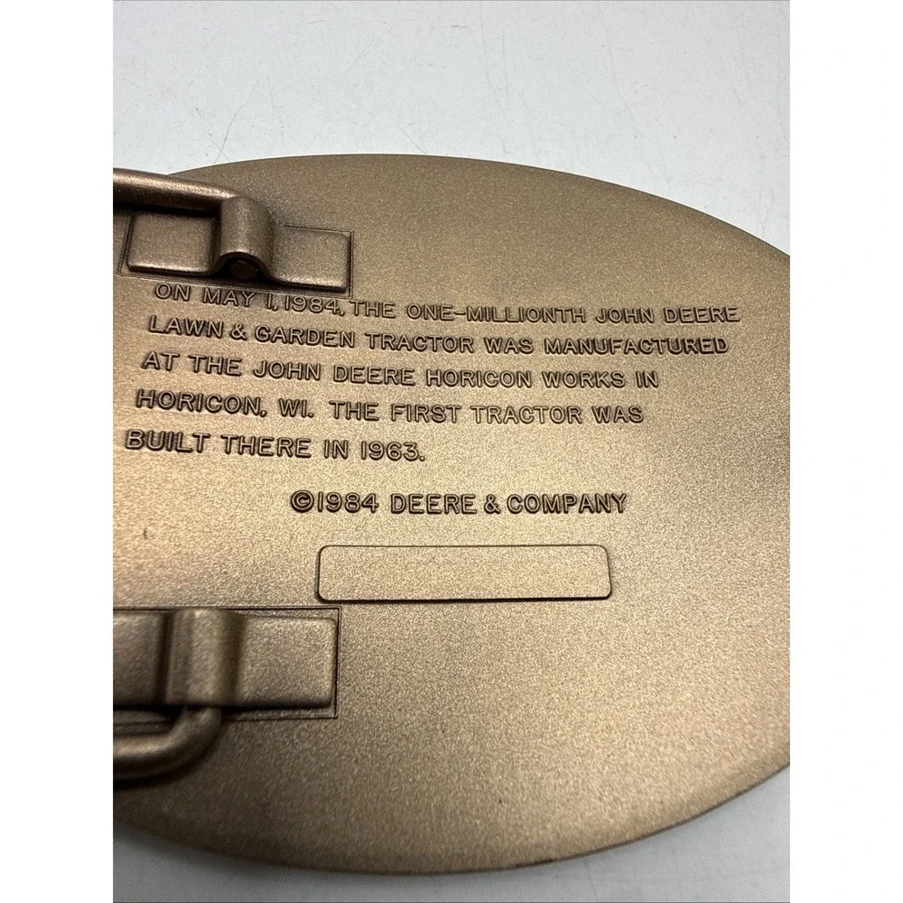 JOHN DEERE 1984 ONE MILLIONTH MODEL 318 LAWN TRACTOR GOLD BELT BUCKLE NIB